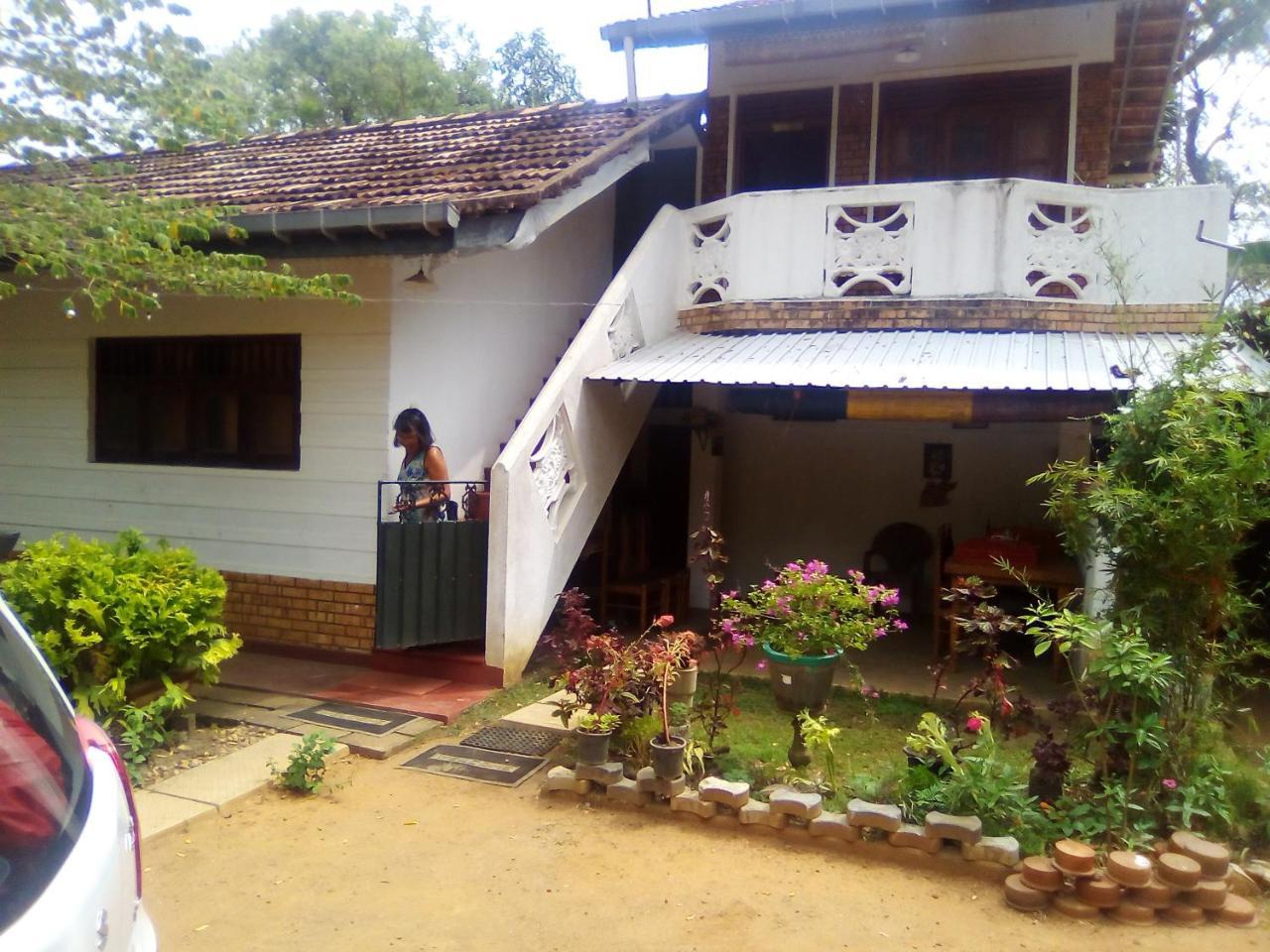 Jayanika Home Stay Tangalle Eksteriør bilde